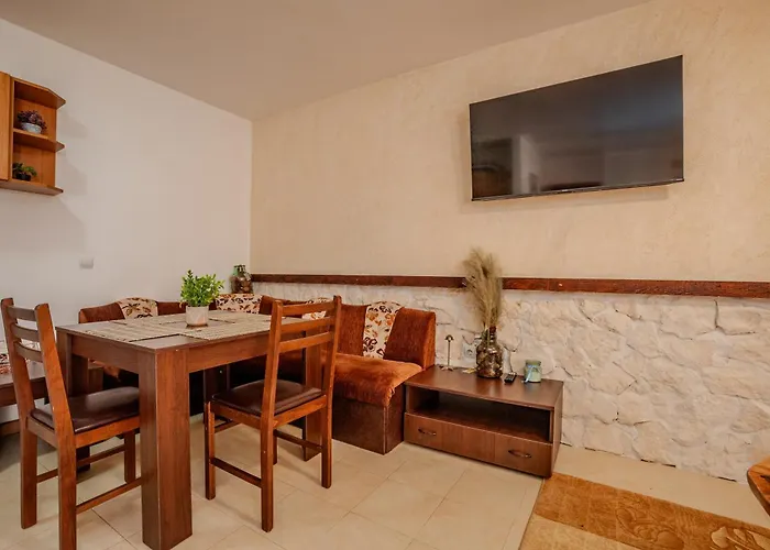 Apartment With Indoor Fireplace Pamporovo