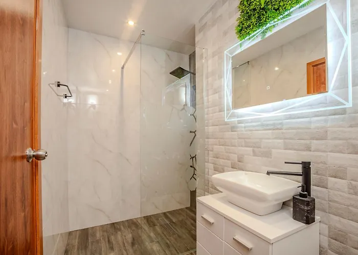 With Indoor Fireplace Pamporovo